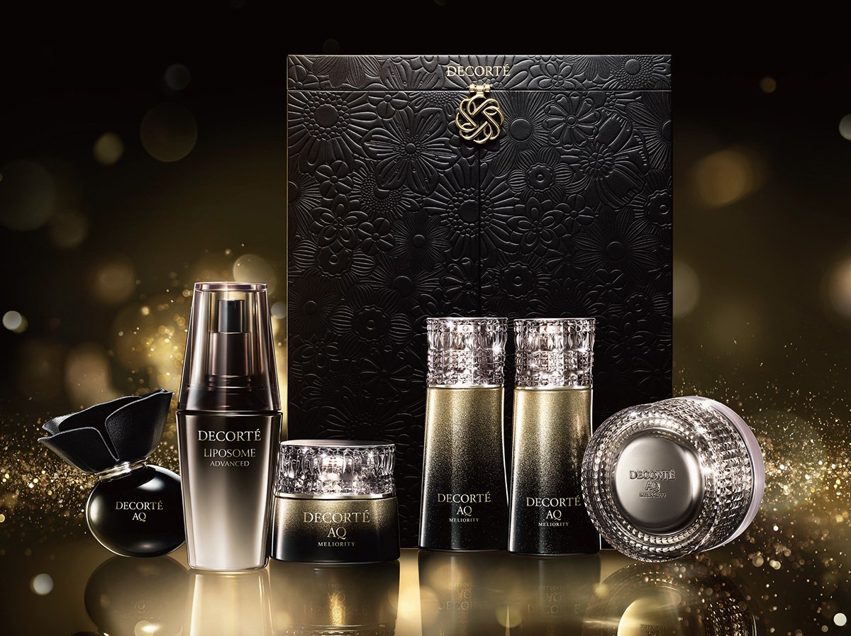 コスメデコルテ クリスマスコフレ 2025アイシャドウ+リップ+ポーチ3点