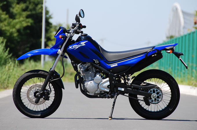 ヤマハ XT250X – ストリート仕様の足回りに抜かりなし 試乗インプレ