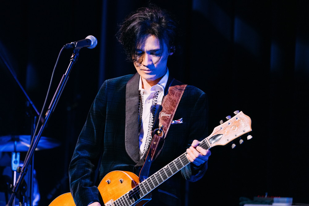 成田昭次、“あの頃”と今が交差したエモーショナルなBillboard Live