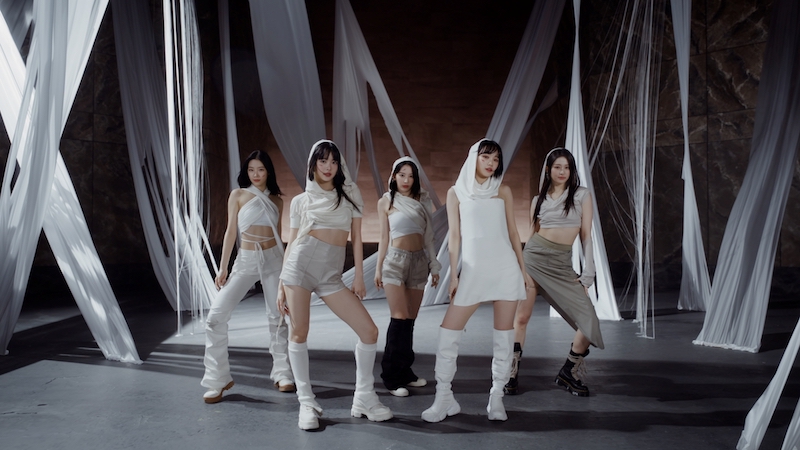 LE SSERAFIM、「UNFORGIVEN (feat. Nile Rodgers)」2本目の