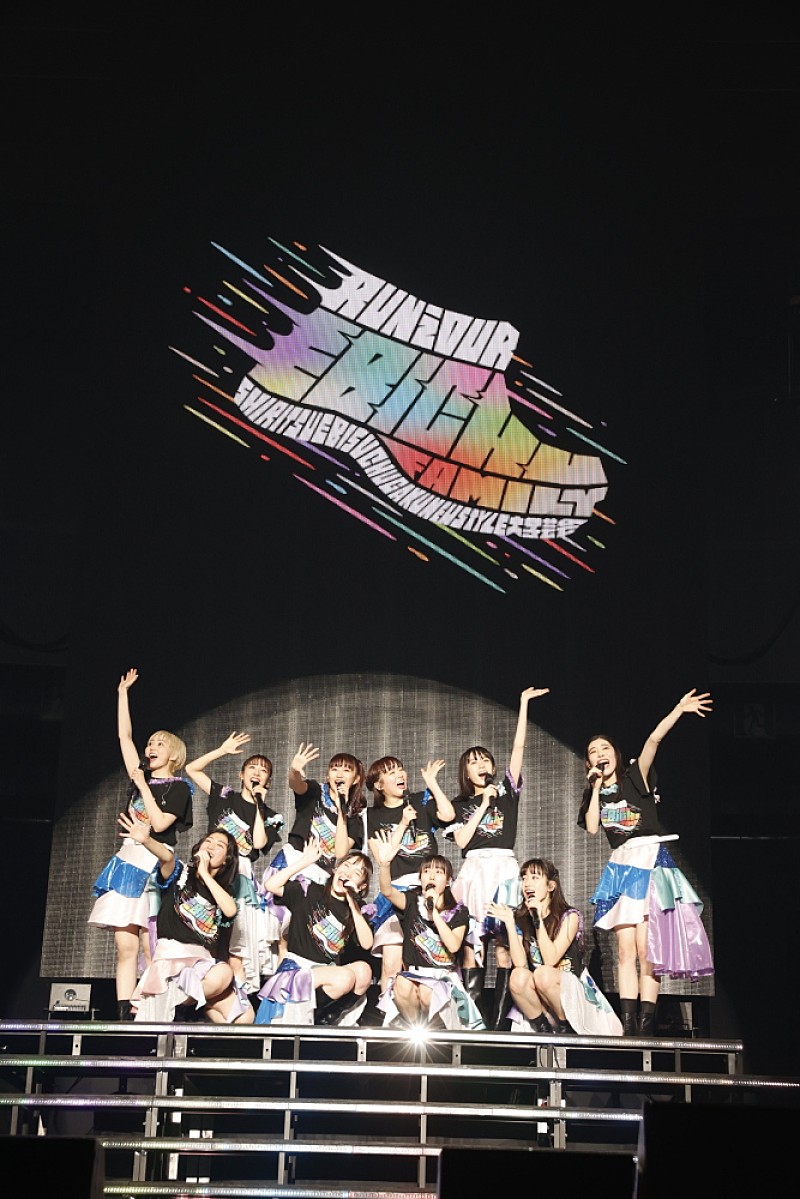 エビ中、新メンバーを迎えて新体制お披露目ライブ開催「この10人で