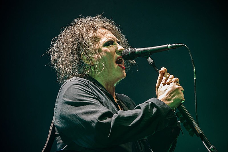 ザ・キュアーのロバート・スミス、チケットの不正購入に関してファンに