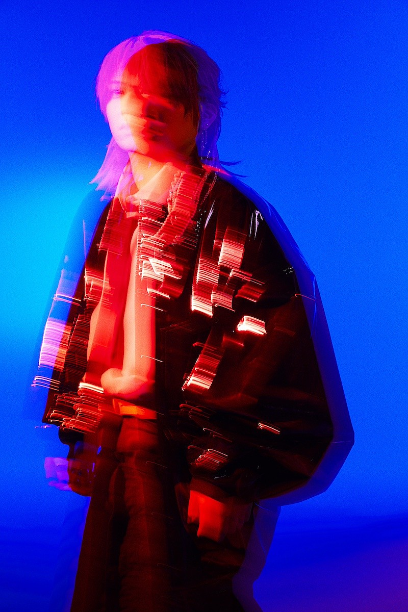 Bimiのメジャー1stアルバム『R』、ポルノ新藤晴一／呂布カルマら参加