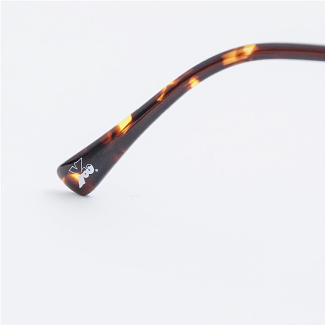 Alexandros]川上洋平×金子眼鏡がコラボ、2色展開のオリジナル