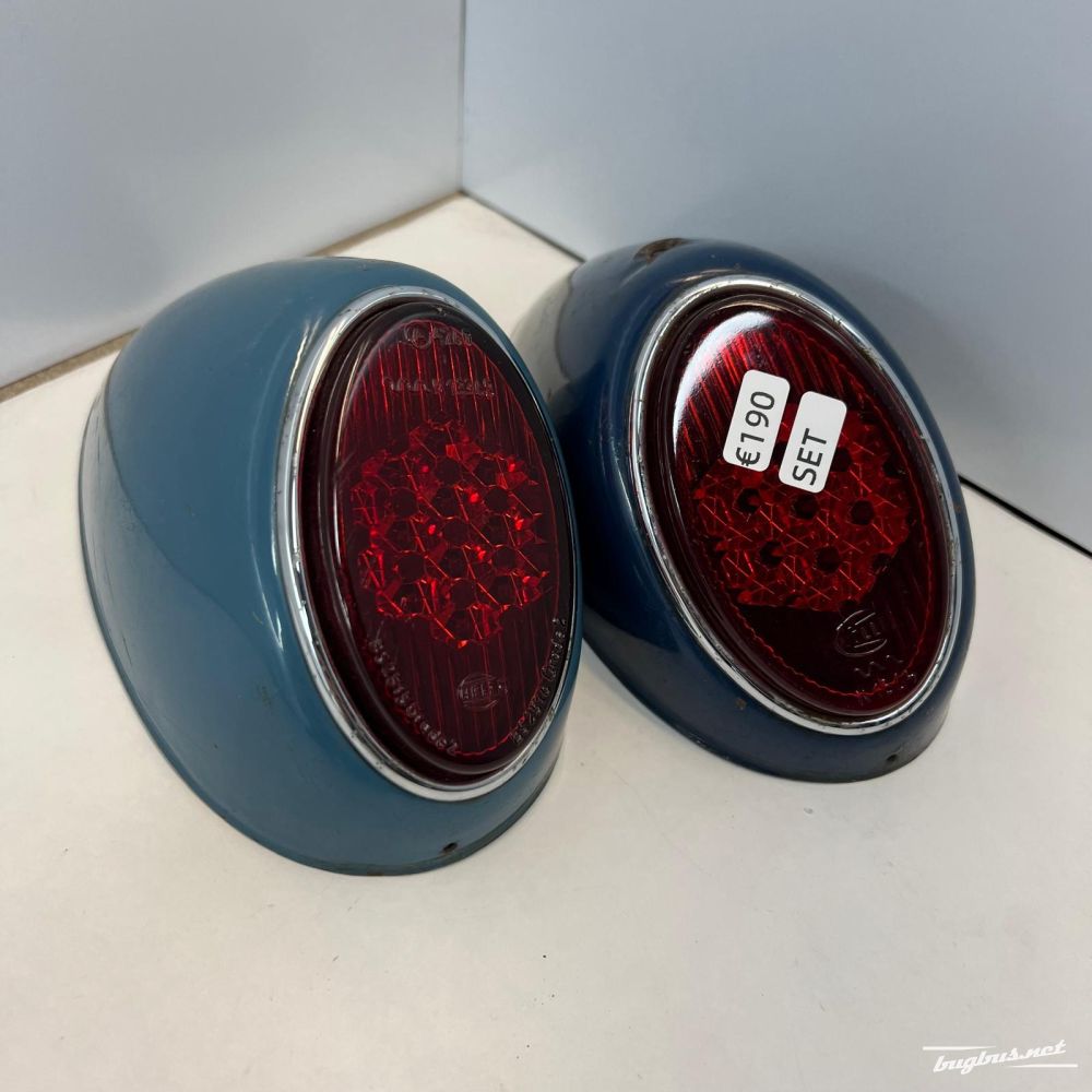 販売 - VW Beetle 1956 - 1961 Tail lights set Blue Hella Oval
