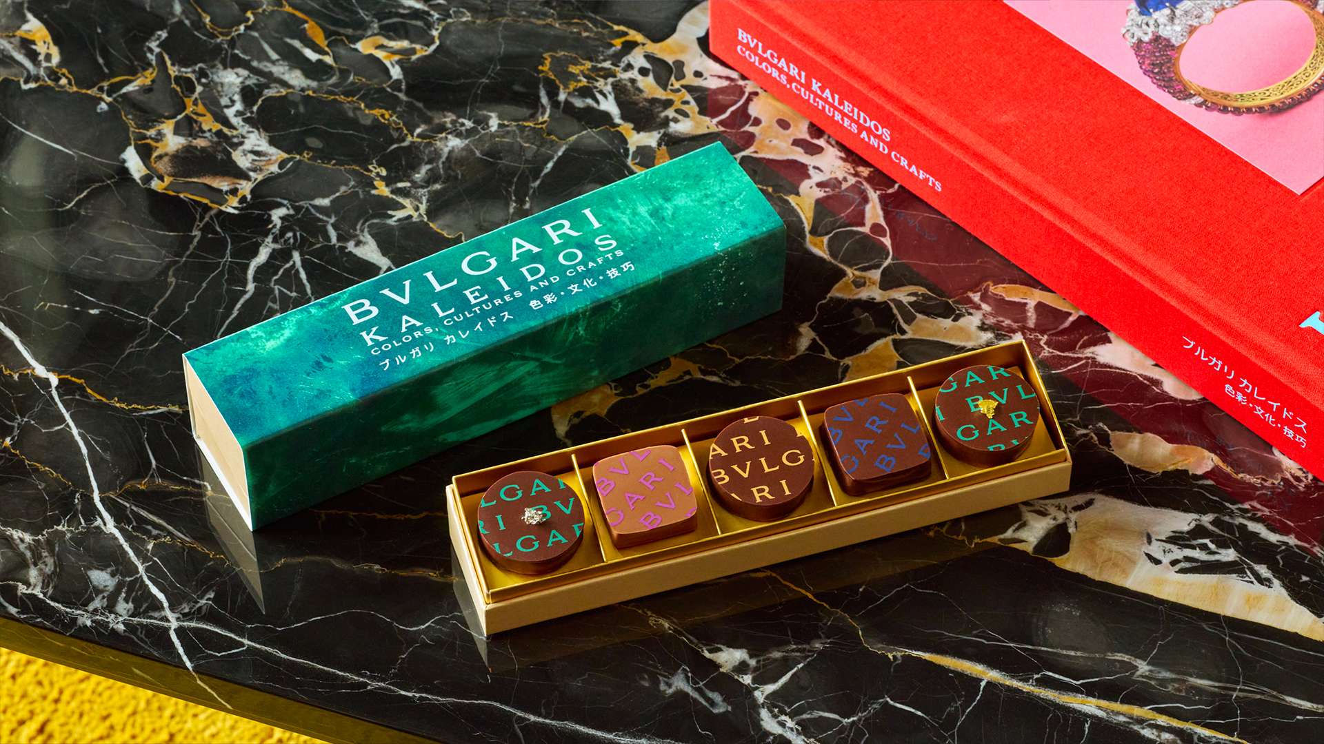 ブルガリ カレイドス 色彩・文化・技巧」展開催を記念しブルガリ
