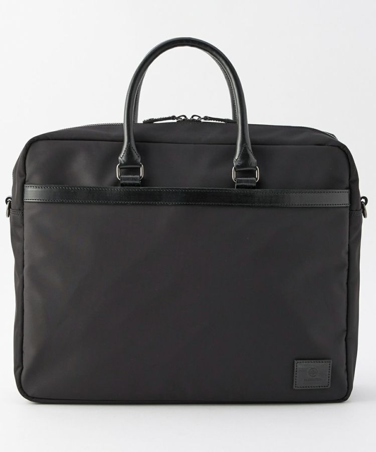 ビジカジからスーツまで対応！オールマイティな通勤バッグが新登場