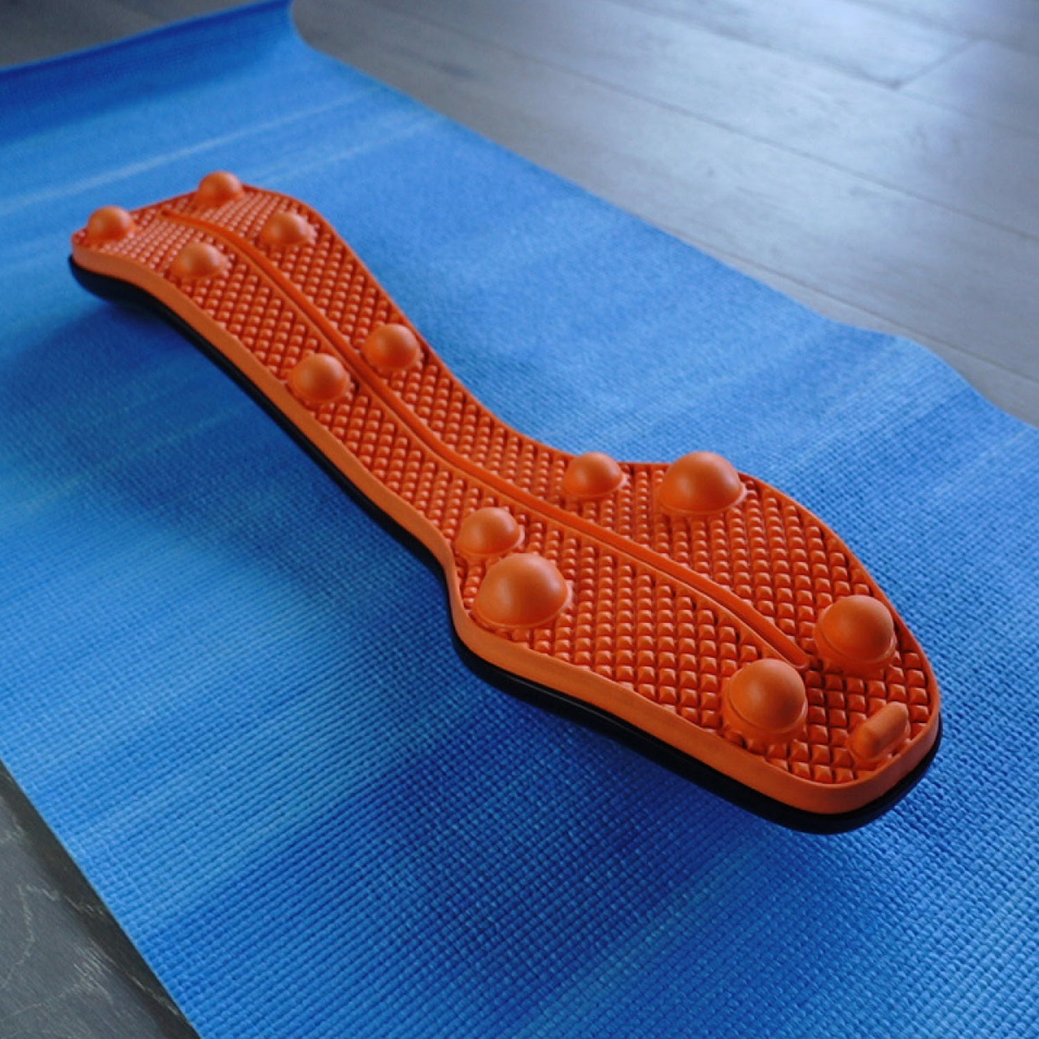 Trigger Point Rocker - Posture Corrector – Brookstone