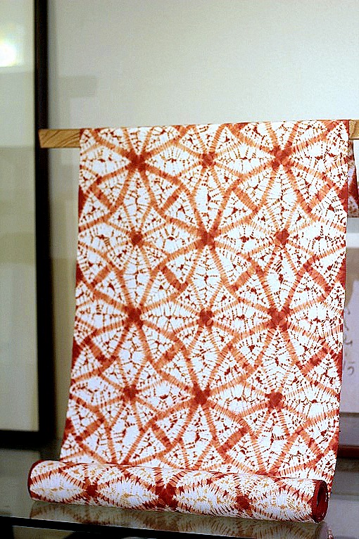 茜染め/九寸名古屋帯 麻の葉繋ぎ 紬地