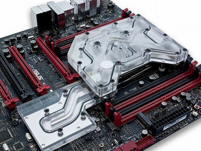 CPUとチップセットを丸ごと水冷化。ASUS「Rampage V Extreme」専用水冷