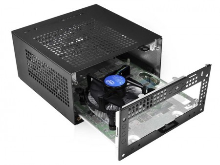 サイズも性能も妥協しない。新世代“Mini-STX”の超小型マシン、ASRock