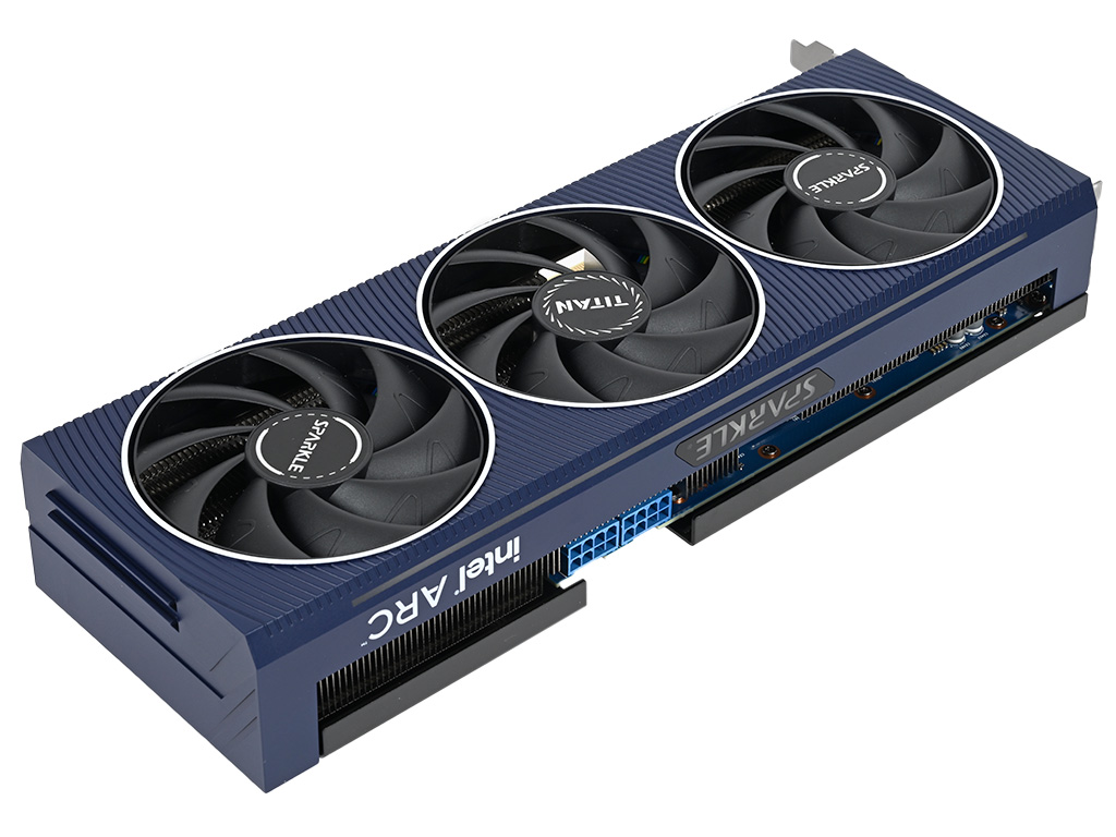 コストパフォーマンスでライバルを圧倒するミドルレンジVGA「SPARKLE