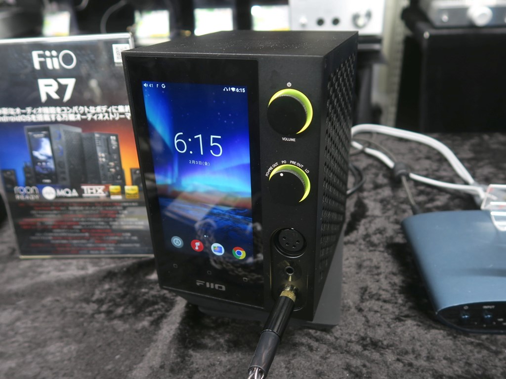 音楽ストリーミングもスマホ感覚で再生、万能デスクトップオーディオ