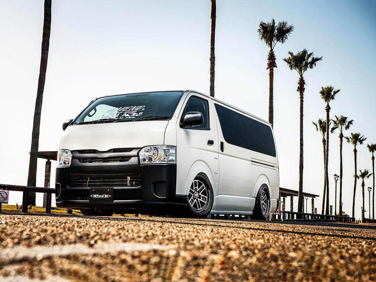 Genb（玄武）ハイエース用カスタムパーツ専門の通販サイト