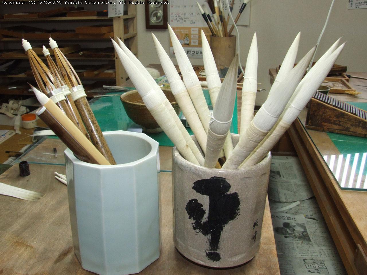 筆師 雲平筆15世 藤野 雲平さん（60歳・高島市在住） | 滋賀ガイド！