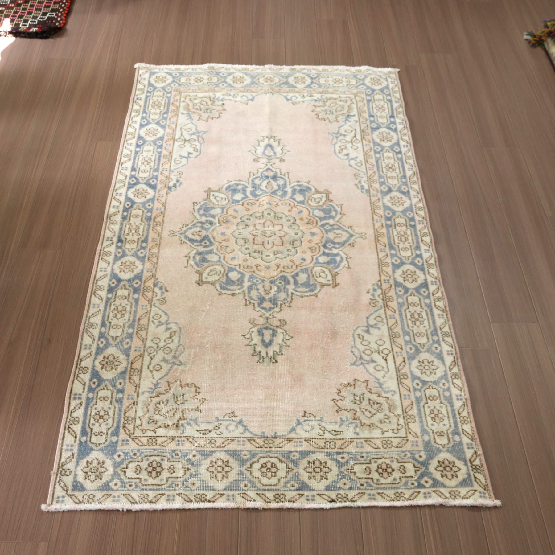 Vintage rug】オーバーダイ｜194 x 279 cm｜トルコラグ