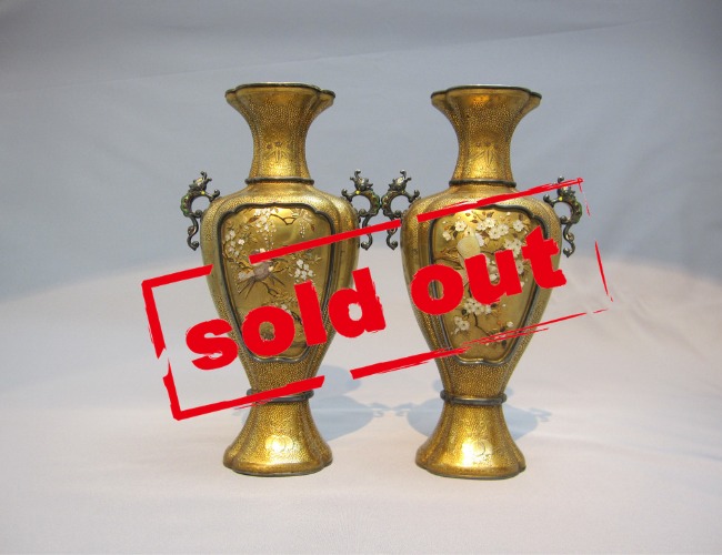 芝山蒔絵 花鳥図龍耳花瓶一対 | 明治工芸・明治金工の販売専門店なら