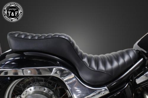 有限会社ガレージT&F / バルカン400 タックロールダブルシート