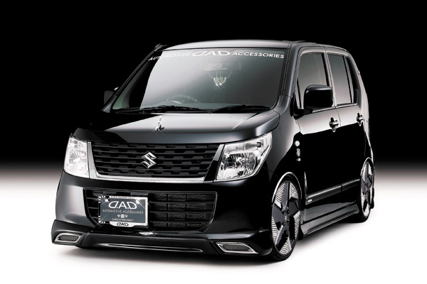 フロントスポイラー+サイドドアモール+サイドステップ+リアスポイラー4