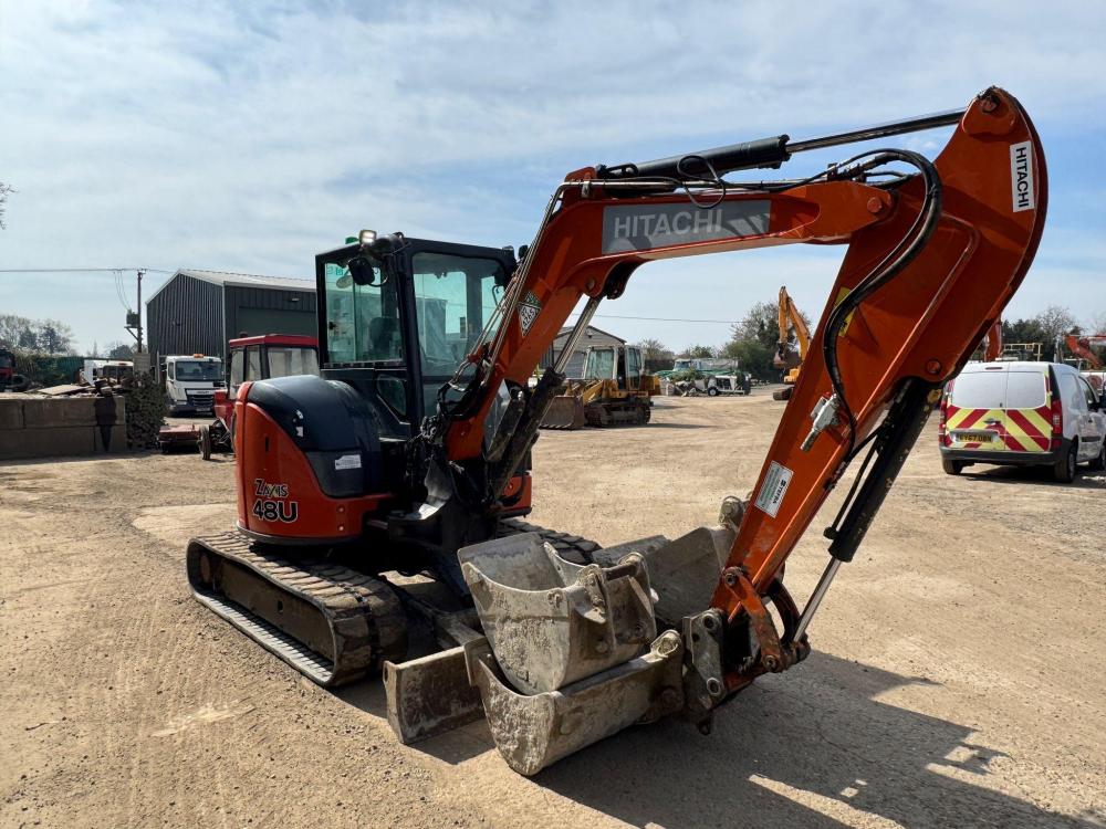 HITACHI ZX48U-6 CLR - Gleneden
