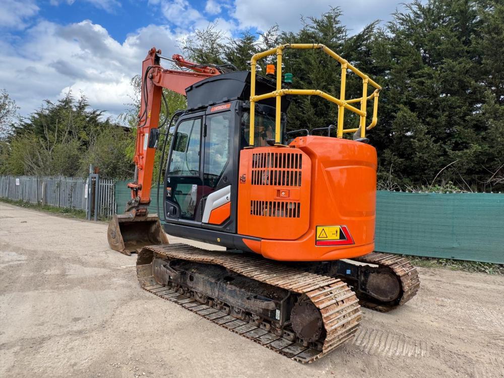 HITACHI ZX135US-7 - Gleneden