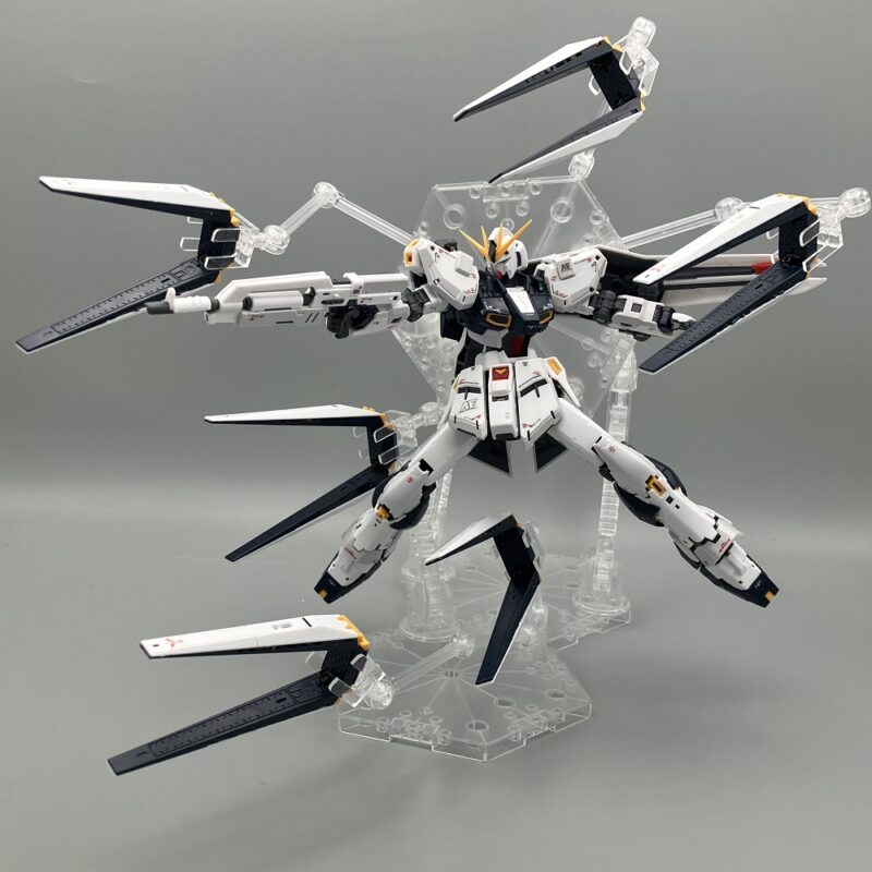 新商品紹介】「RG 1/144 νガンダム(ダブル・フィン・ファンネル装備型