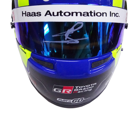 2025 O．ベアマン ハース 直筆サイン入 1／2 ヘルメット F1の