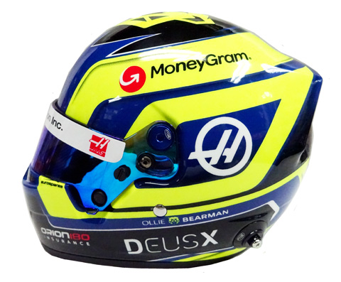 2025 O．ベアマン ハース 直筆サイン入 1／2 ヘルメット F1の