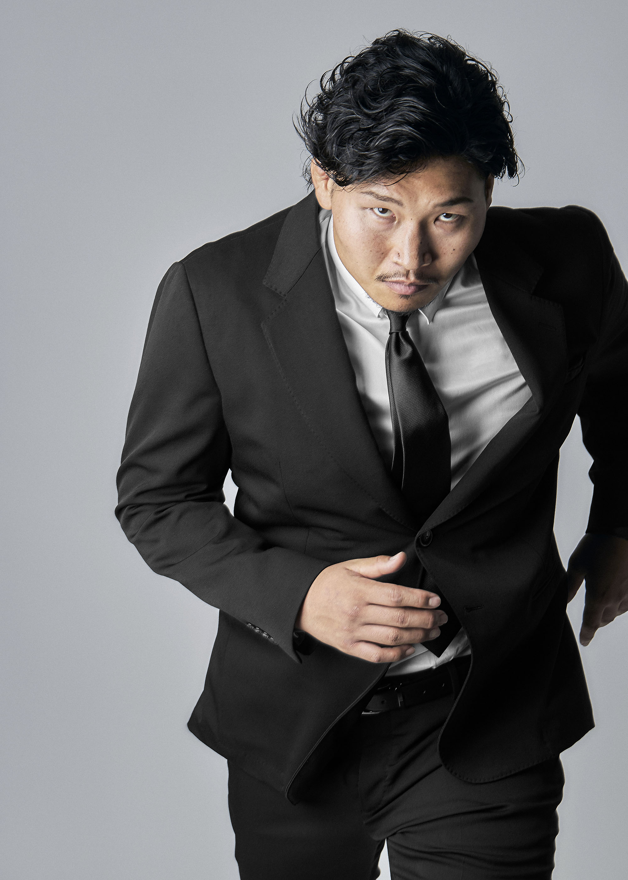 稲垣啓太が惚れ込んだジョルジオ アルマーニのオーダースーツ。あなた