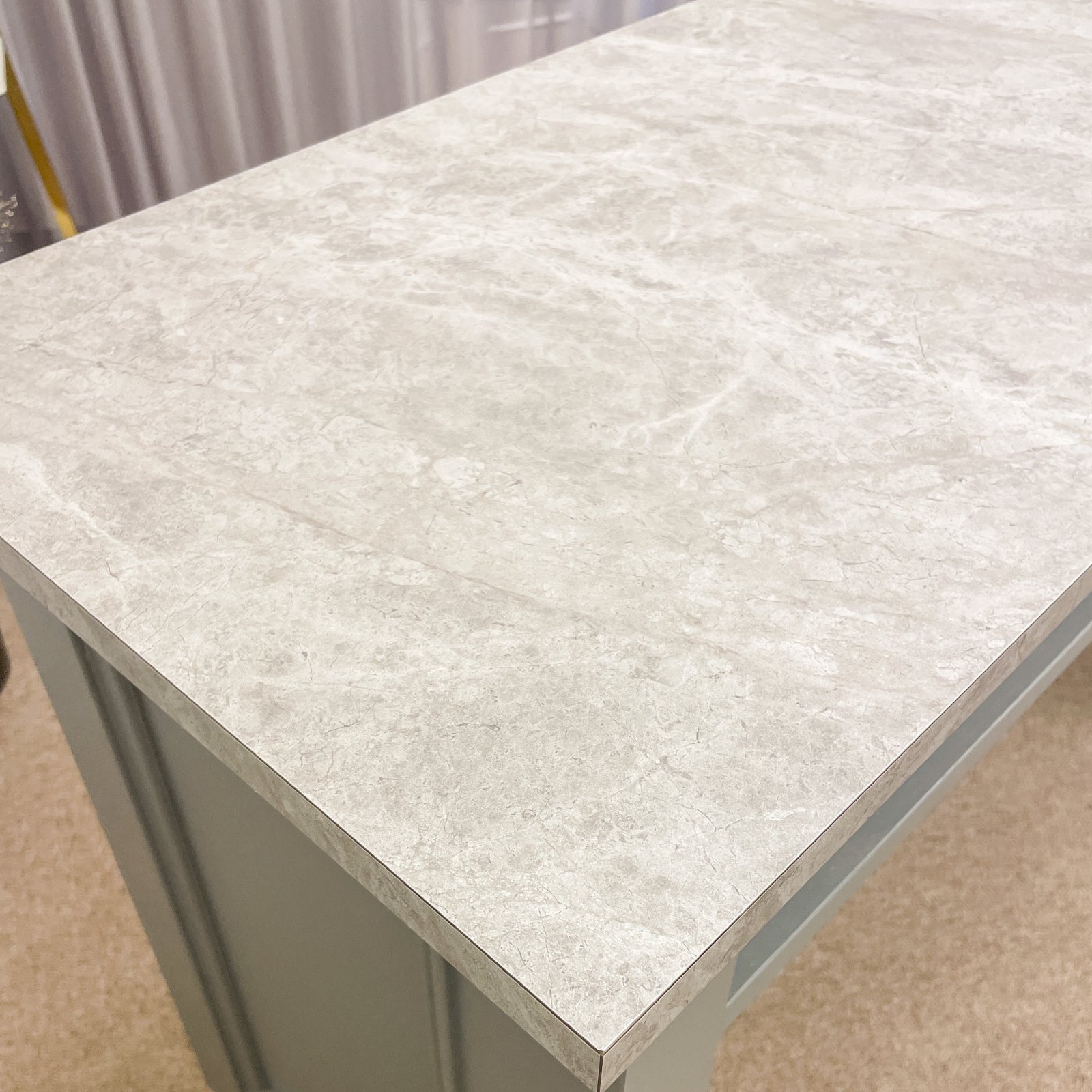 キャスター付きのネイルテーブルW1200特注サイズ大理石やモルタル柄