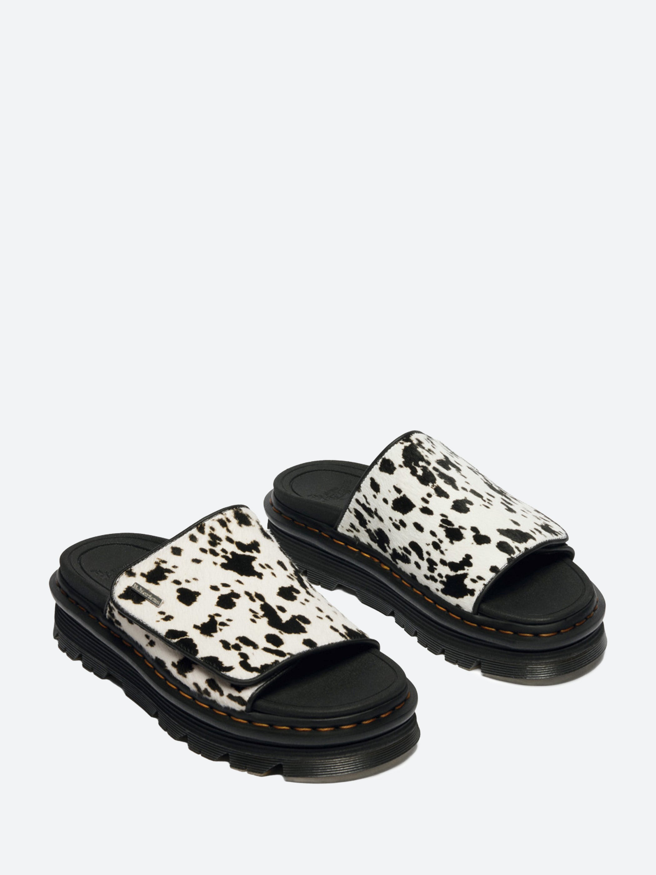 Dr. Martens - Myles Buckle Slide Sandals in Black – gravitypope