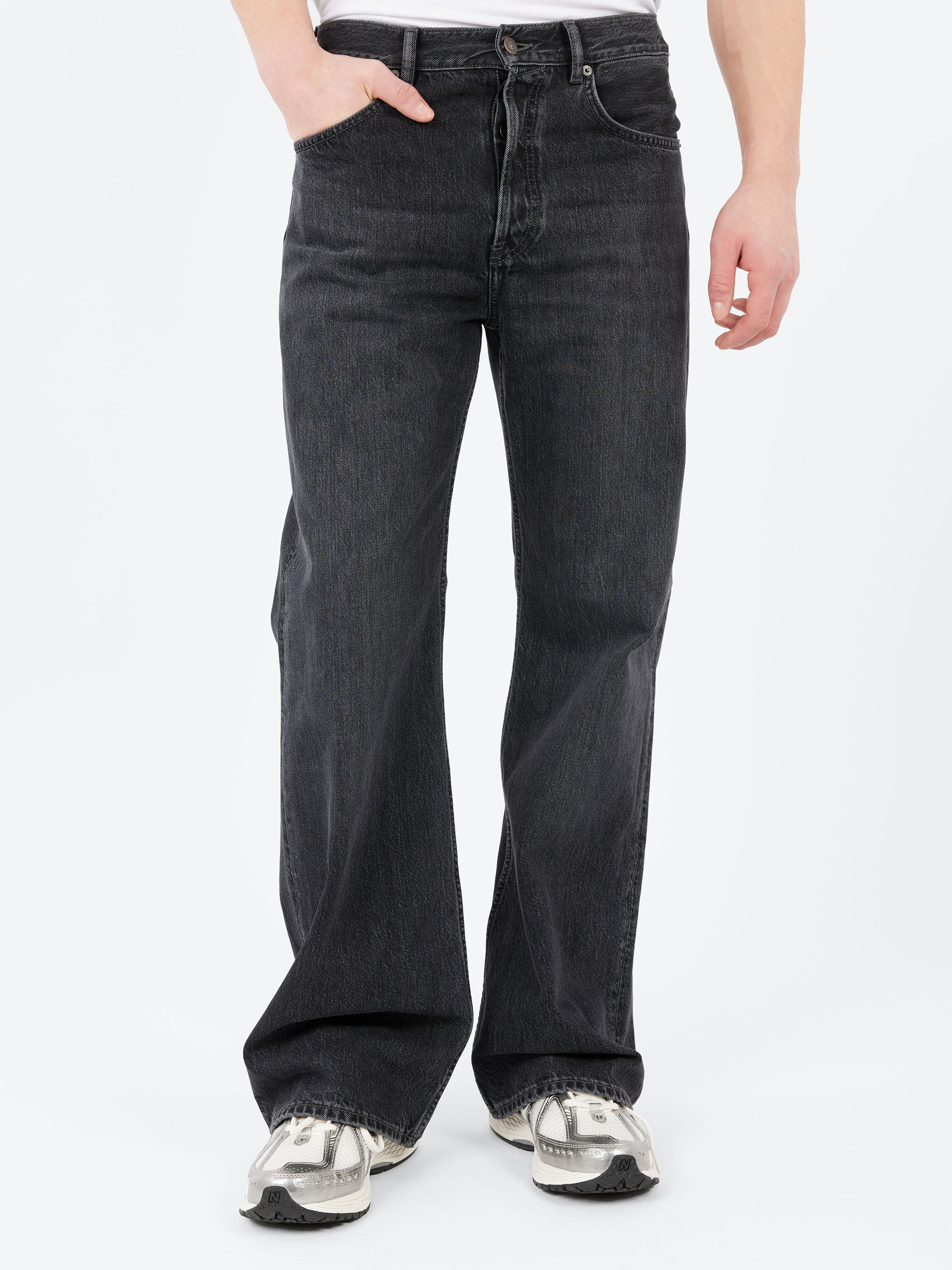 Acne Studios - 2021M Loose Fit Jeans in Black – gravitypope