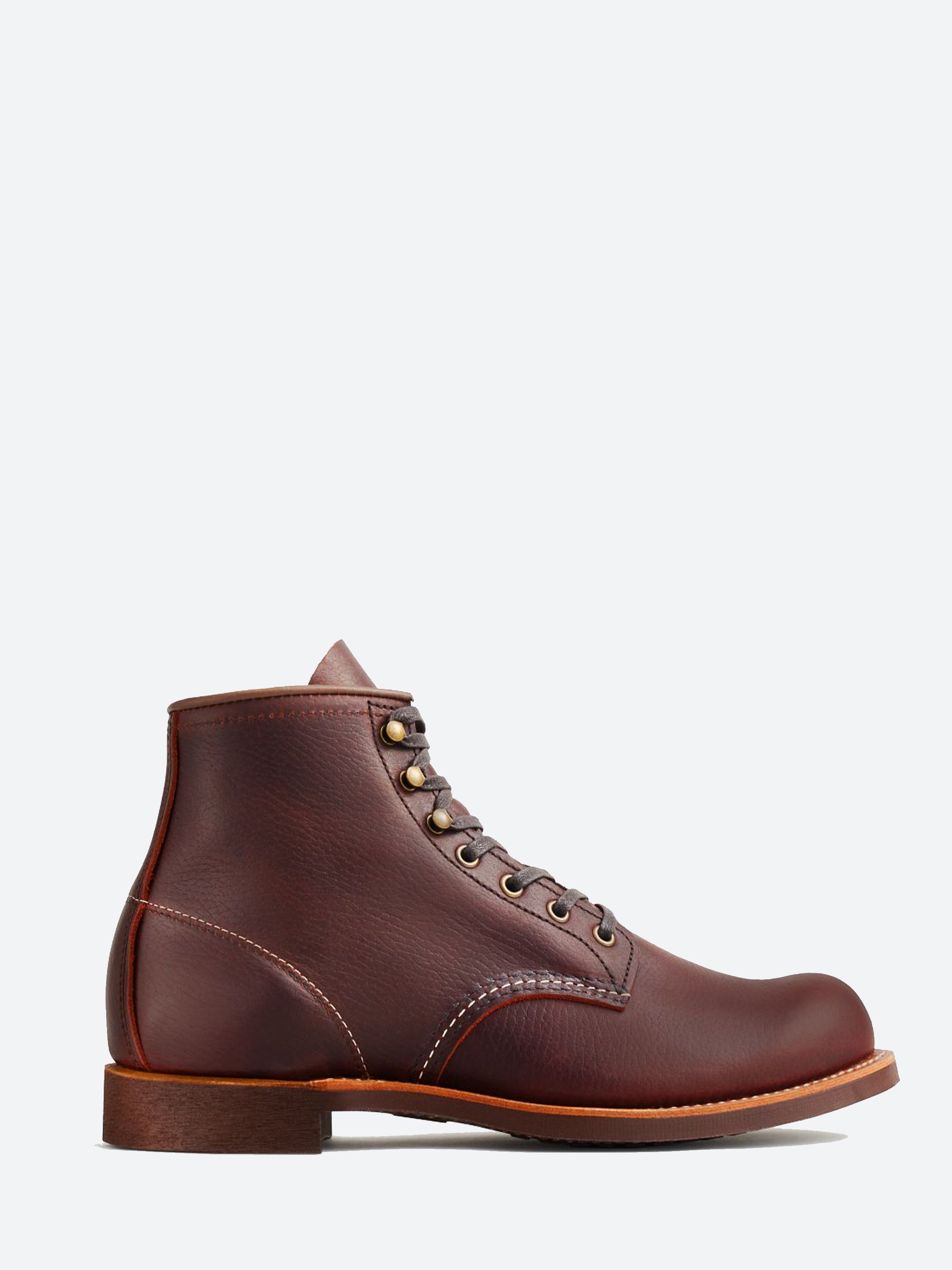Red Wing - Blacksmith in Black Prairie – gravitypope