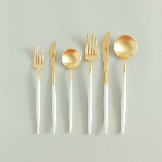 クチポールのカトラリー/ホワイト デザートフォーク