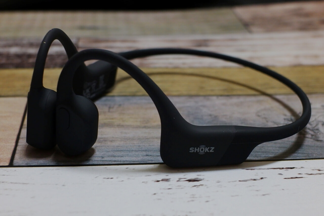 ランニングの必需品!?ワイヤレス骨伝導イヤホン「Shokz OpenRun Mini