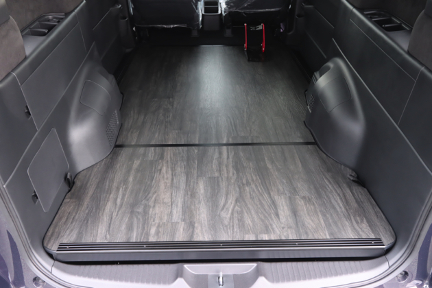 ステップワゴンにバイクを積載するためフロアパネルを制作！｜トランポ