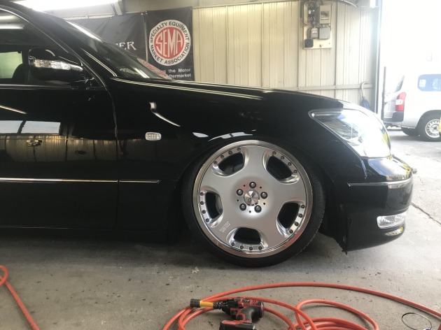 30セルシオ後期にユージーランドボディSSキットproを取り付け！｜交通