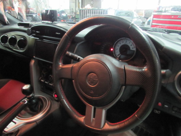 トヨタ 86 ZN6 MOMO DRIFTING 35Φ 85mm DEEP 取り付け｜自動車