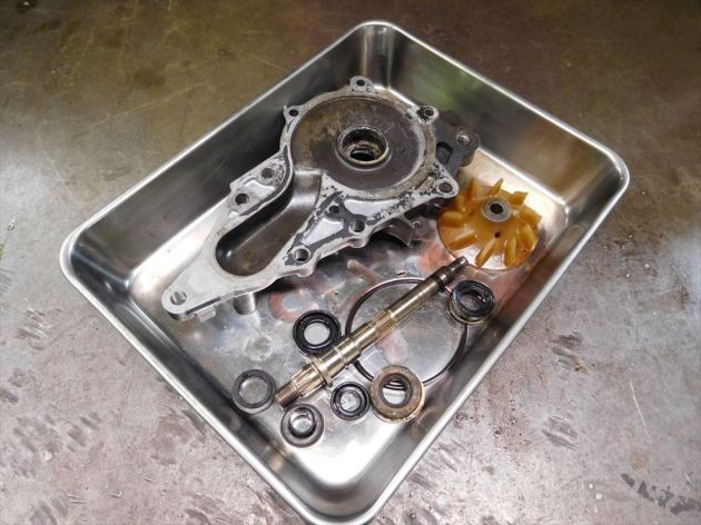 チェイサー JZX90 1JZ ウォーターポンプ＆オイル交換！｜車の