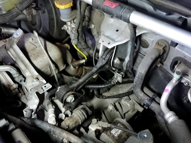 インプレッサ GH8 EJ20 CUSCO ピッチングストッパー 取付です！｜車の