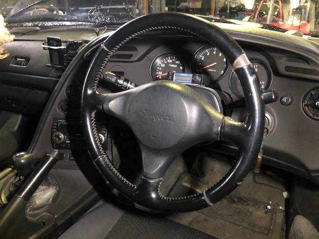スープラ JZA80 MOMO JET ステアリング 取り付け！｜チューニング