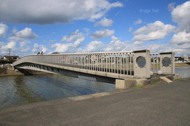 酒田みらい橋 ～超高強度コンクリートが造り出す未来～（山形県