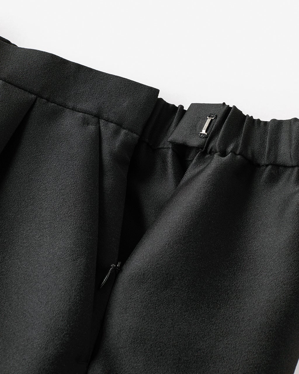 オクタダブルクロス・カーブクロップドパンツ/DoCLASSE