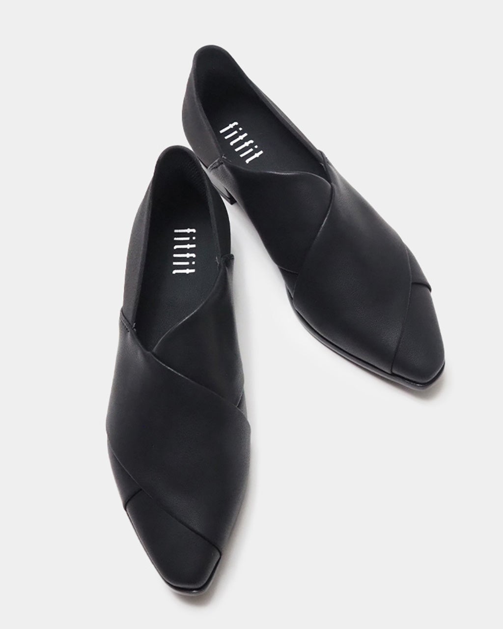 撥水ポインテッドクロスフラットシューズ/DoCLASSE