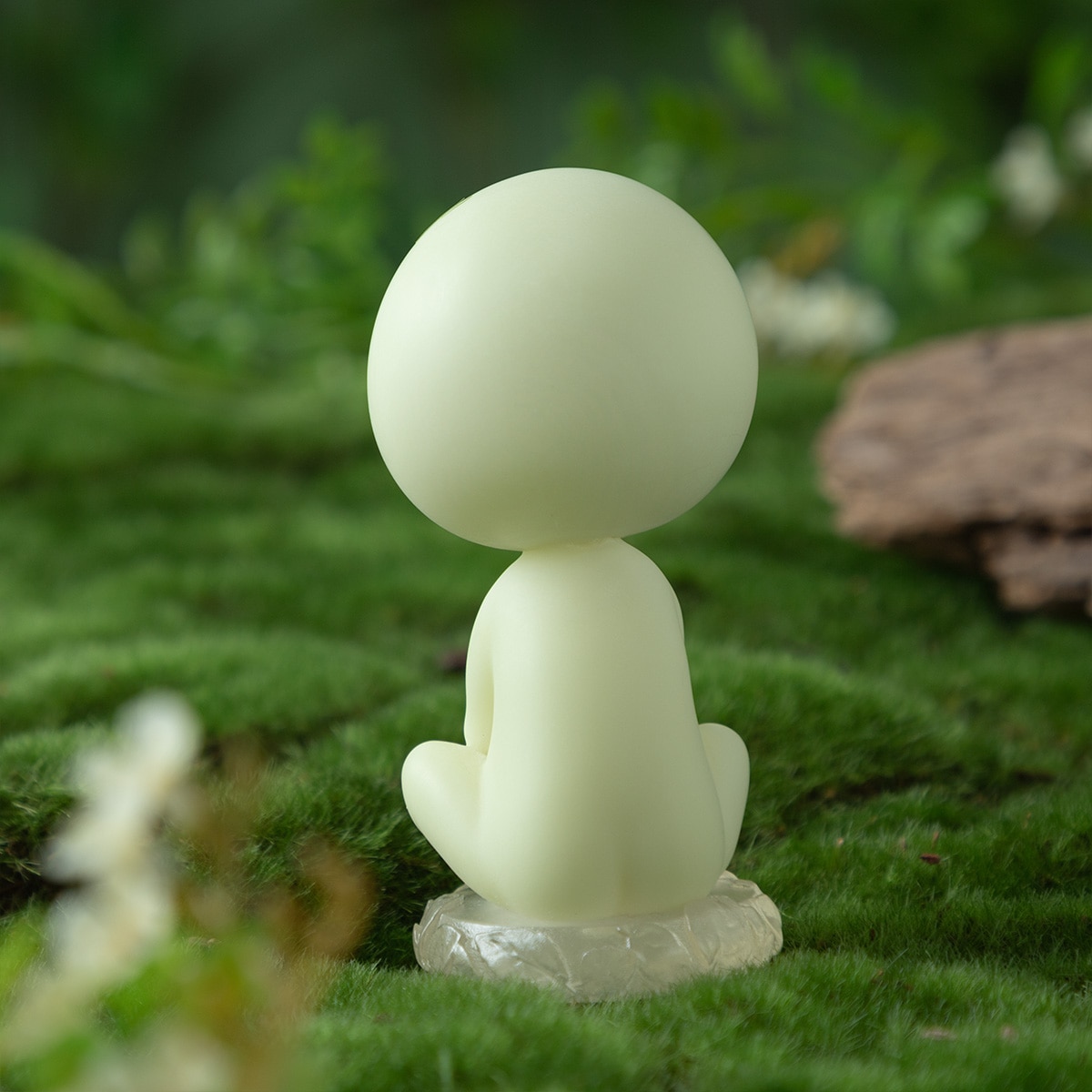 もののけ姫 コダマの置物 ちょこんとコダマ | どんぐり共和国そらのうえ店