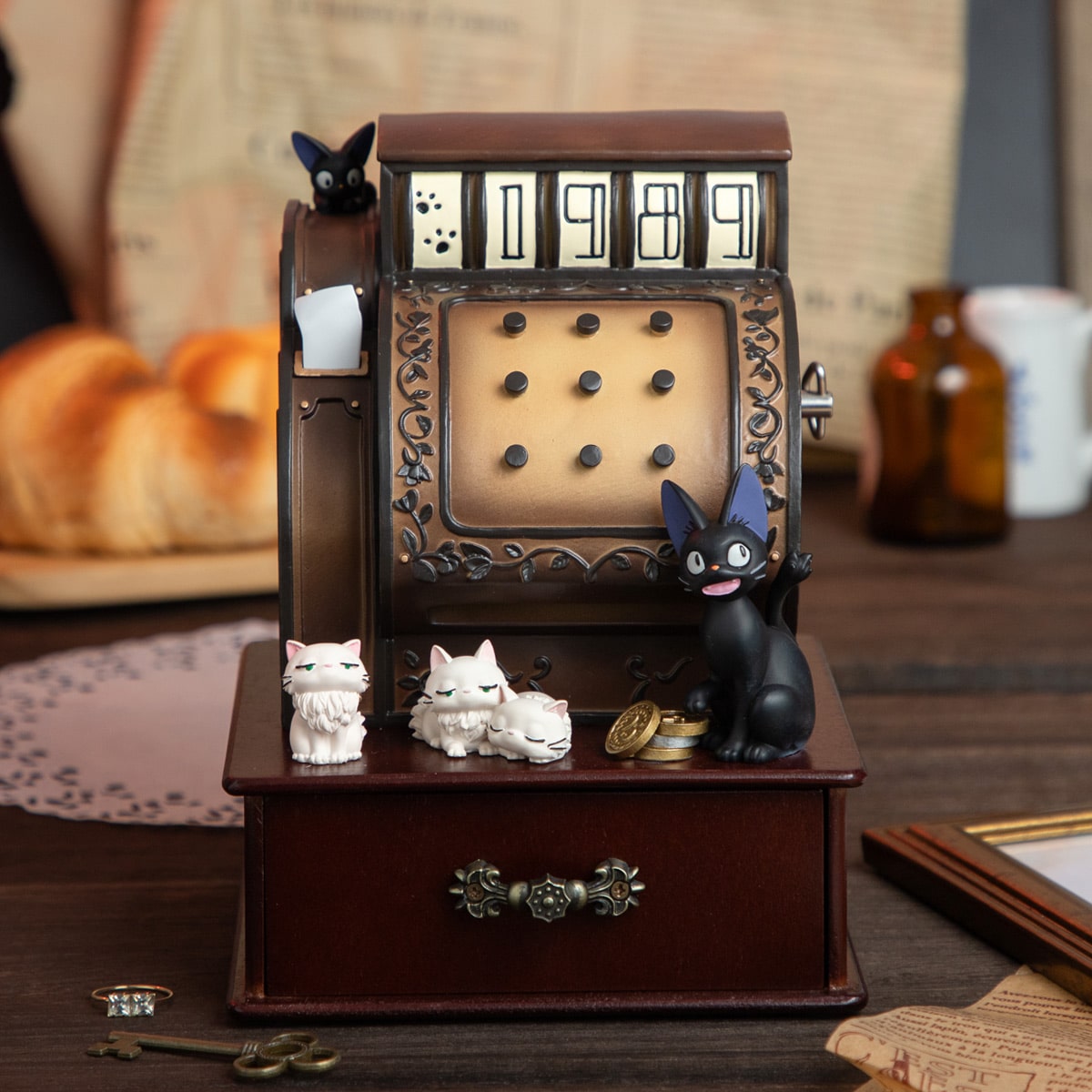 魔女の宅急便 オルゴール ジジのお店ばん | どんぐり共和国そらのうえ店