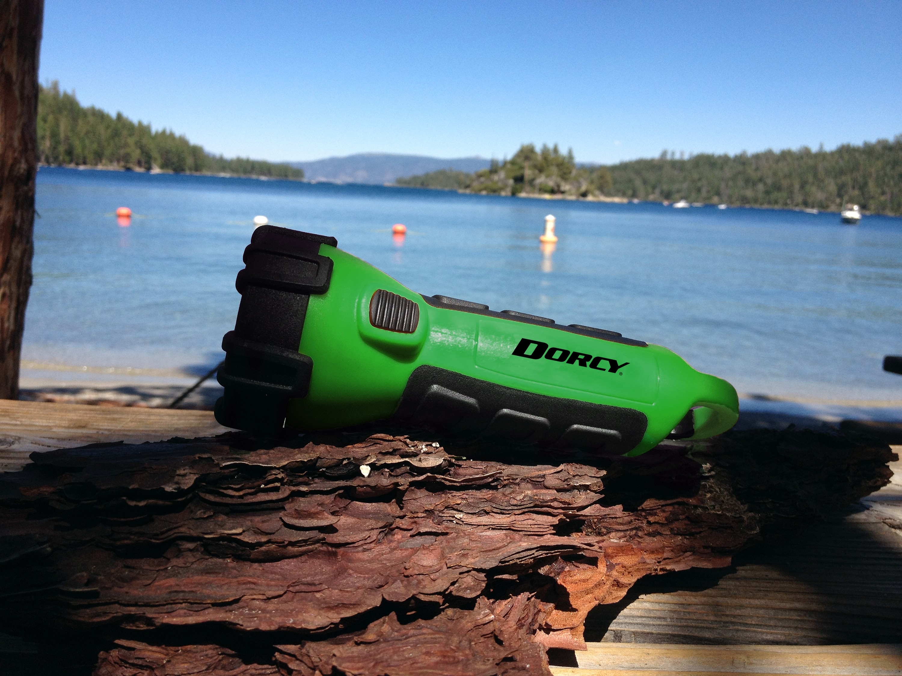 Dorcy 150 Lumen Neon Green Floating Flashlight 3AA | Dorcy