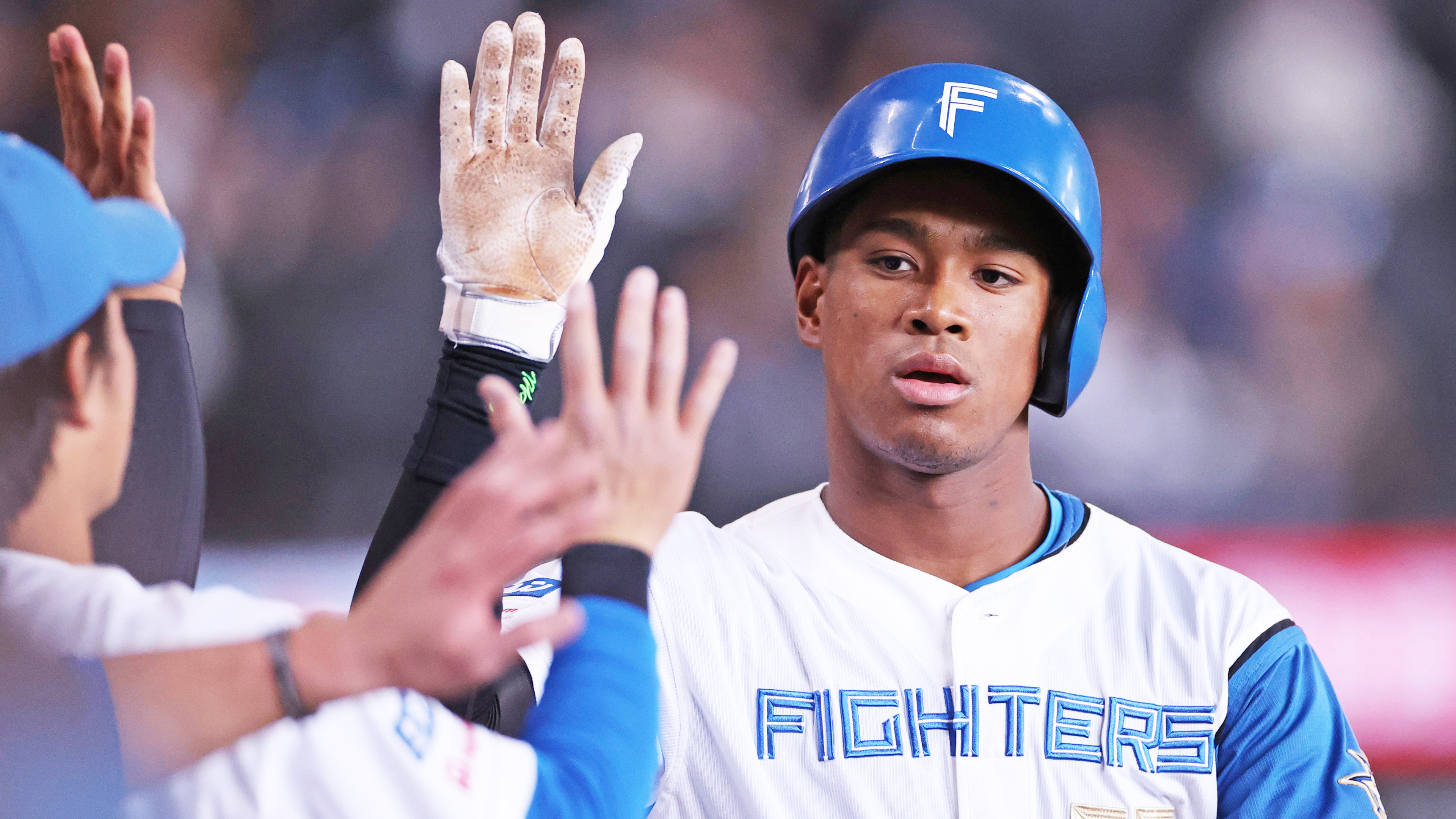 万波の意地 新球場初安打が驚弾3号ソロ 新庄監督もびっくり「66番