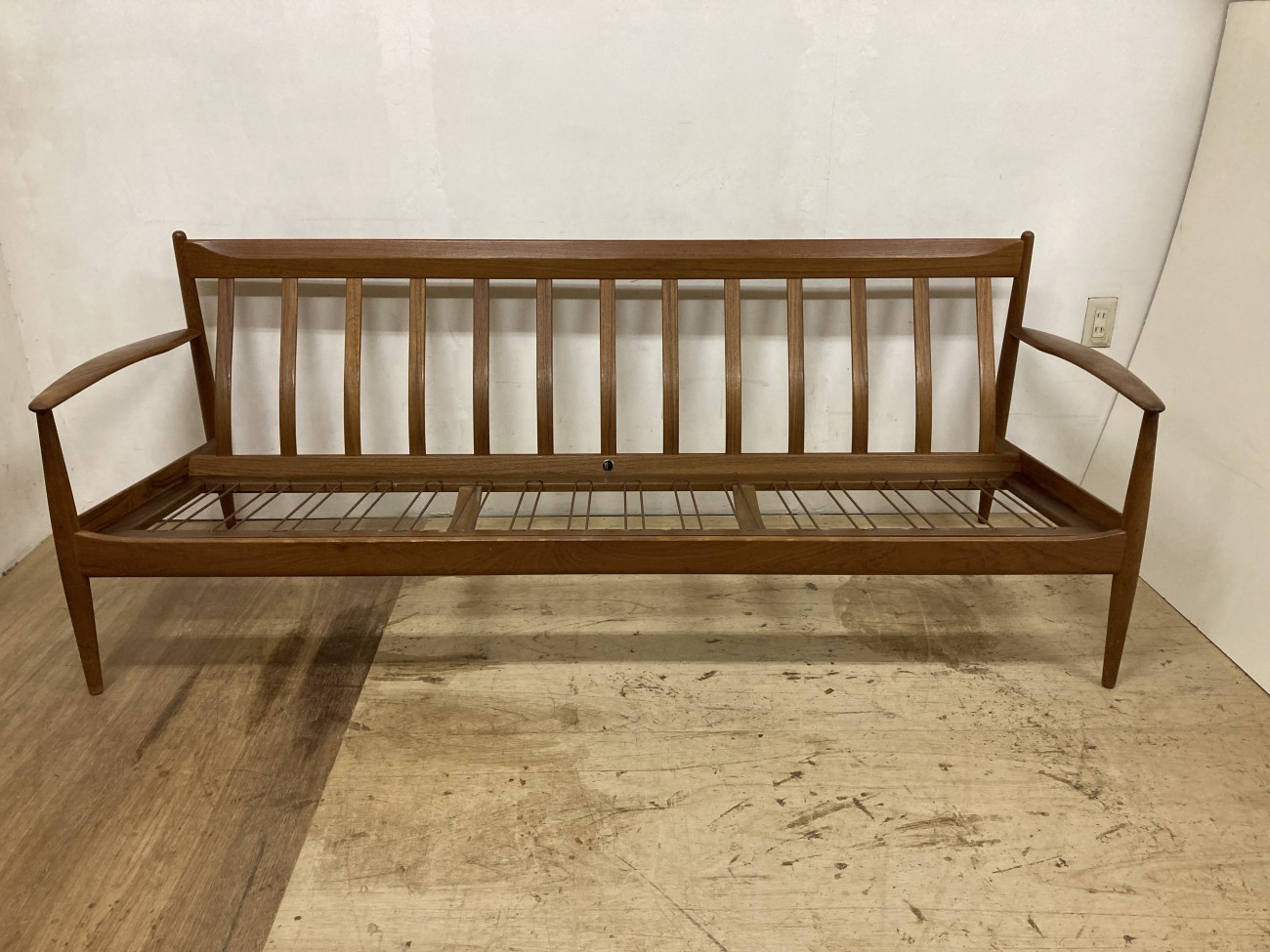 Grete Jalk France & son teak sofa Kjellerup Vaeveri / グレーテ