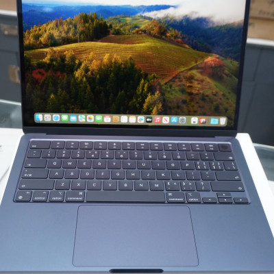 MacBook Air (Retina, 13-inch, 2019) i5 / 8GB / 128GB - A1932